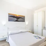 Tramonto Sul Mare Bed & Breakfast Santa Teresa Gallura