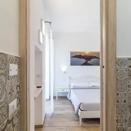 Bed & Breakfast Tramonto Sul Mare *