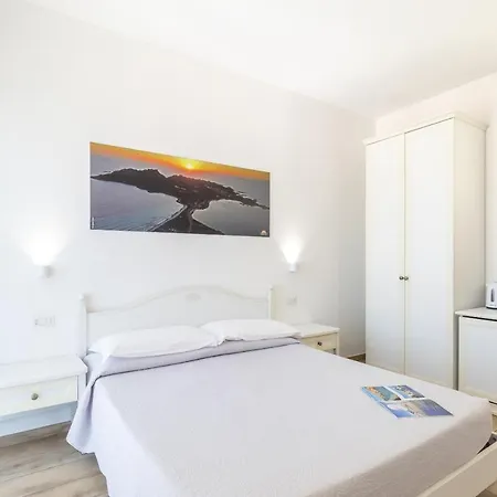 Tramonto Sul Mare B&B 산타테레사의갈루라